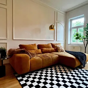  Apartment Charmanter Altbau In Schleussig Mit Balkon Deutschland